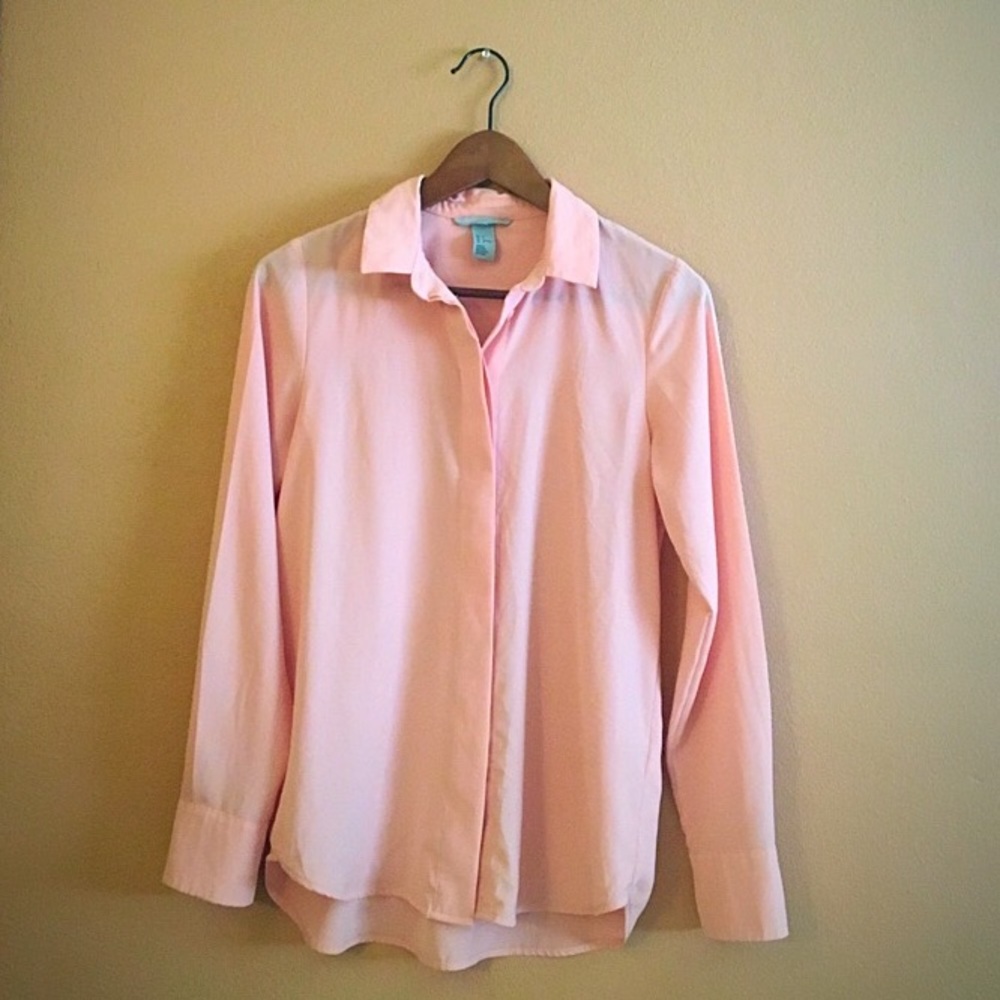 Salmon colored long sleeve button down shirt